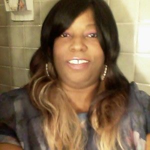 Meet your Posher, Naima